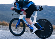 Nézd meg Casper Stornes világbajnok Pinarello Bolide F TT-jét!