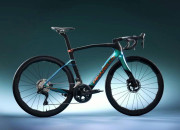 A BÖLCSEK KÖVE – PINARELLO DOGMA X MODELLBEMUTATÓ