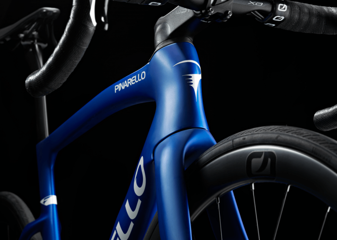 A hangtalan suhanás anatómiája - avagy Dogma F akár töredék áron? Pinarello F5, F7 és F9 modellbemutató