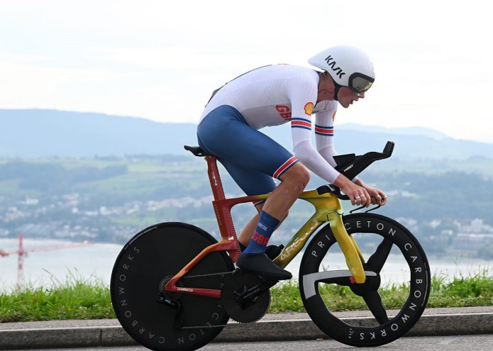 Az időfutam világbajnokság első három helyezettjéből ketten is Pinarello-val mentek!