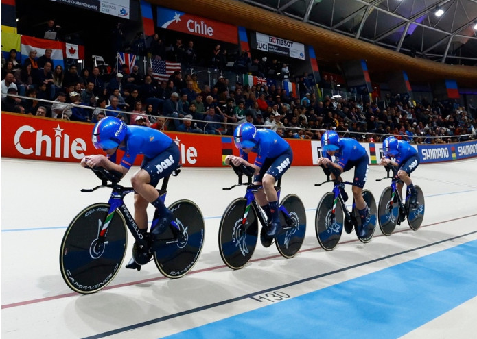 ÚJABB OLASZ VILÁGBAJNOKI CÍM PINARELLO-VAL!